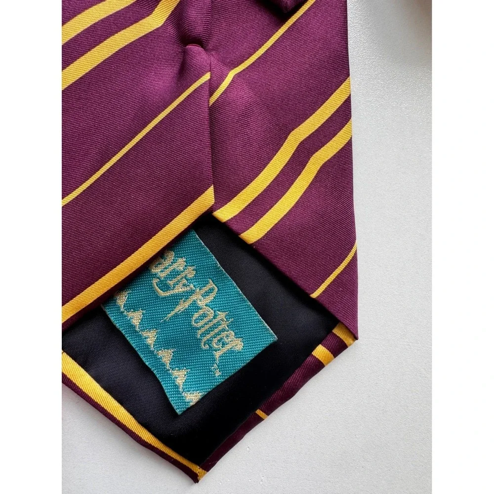 Harry Potter Gryffindor House‎ Crest Silk Tie Burgundy Gold Stripes